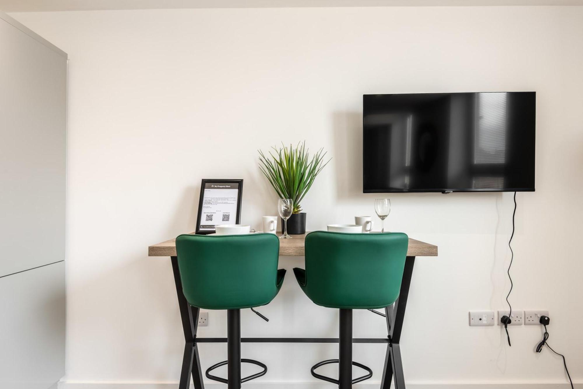 Contemporary 1 Bed Central Rotherham Studio Екстериор снимка