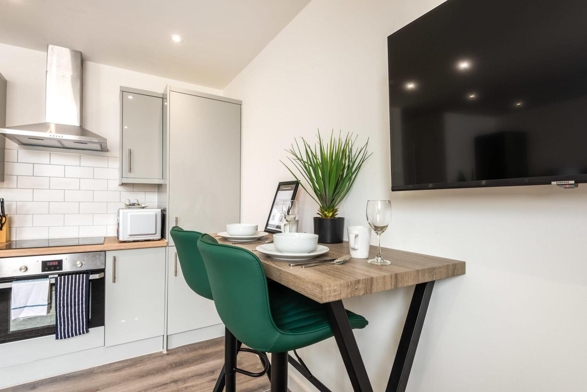 Contemporary 1 Bed Central Rotherham Studio Екстериор снимка